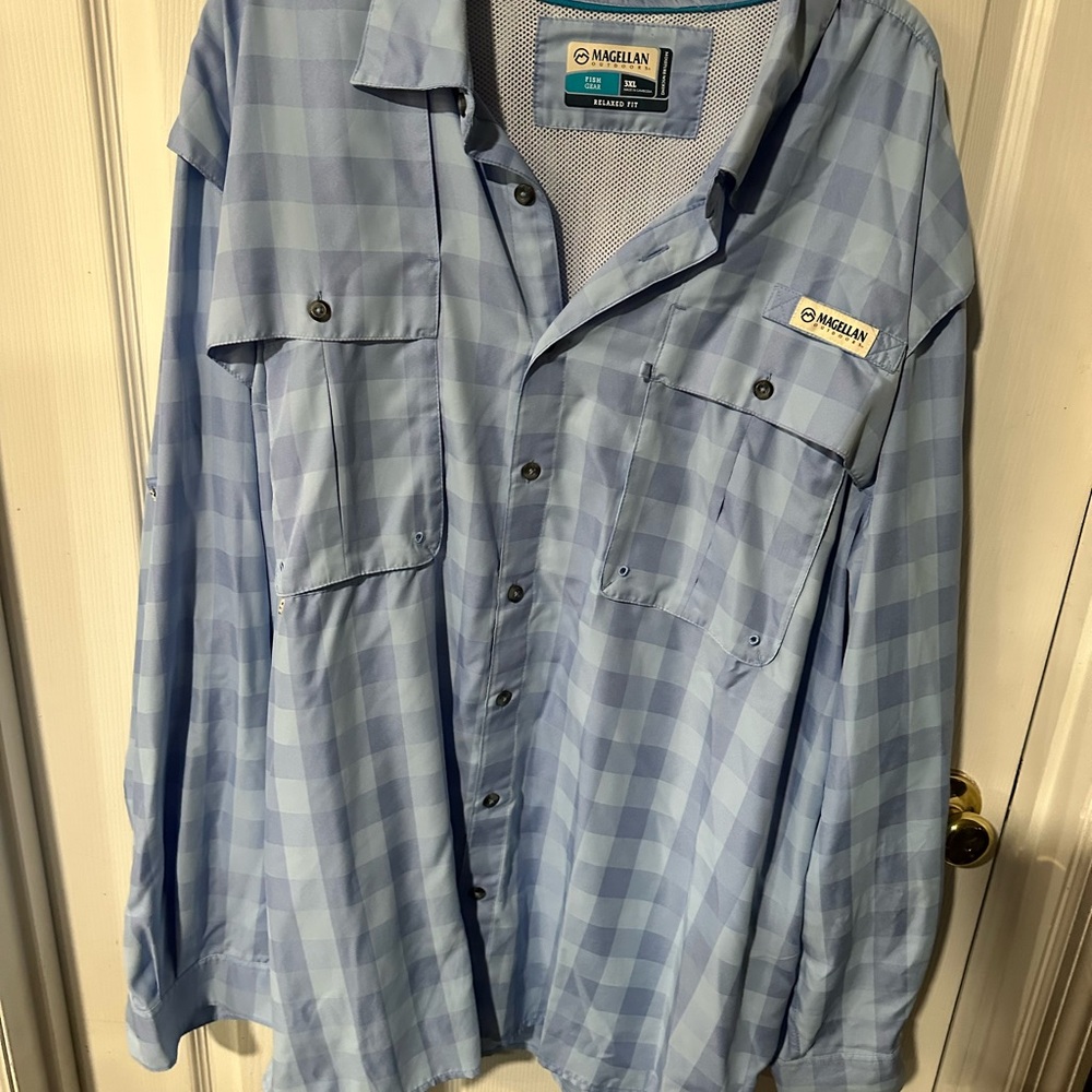 Magellan Outdoors Blue Plaid Casual Button Down Shirt